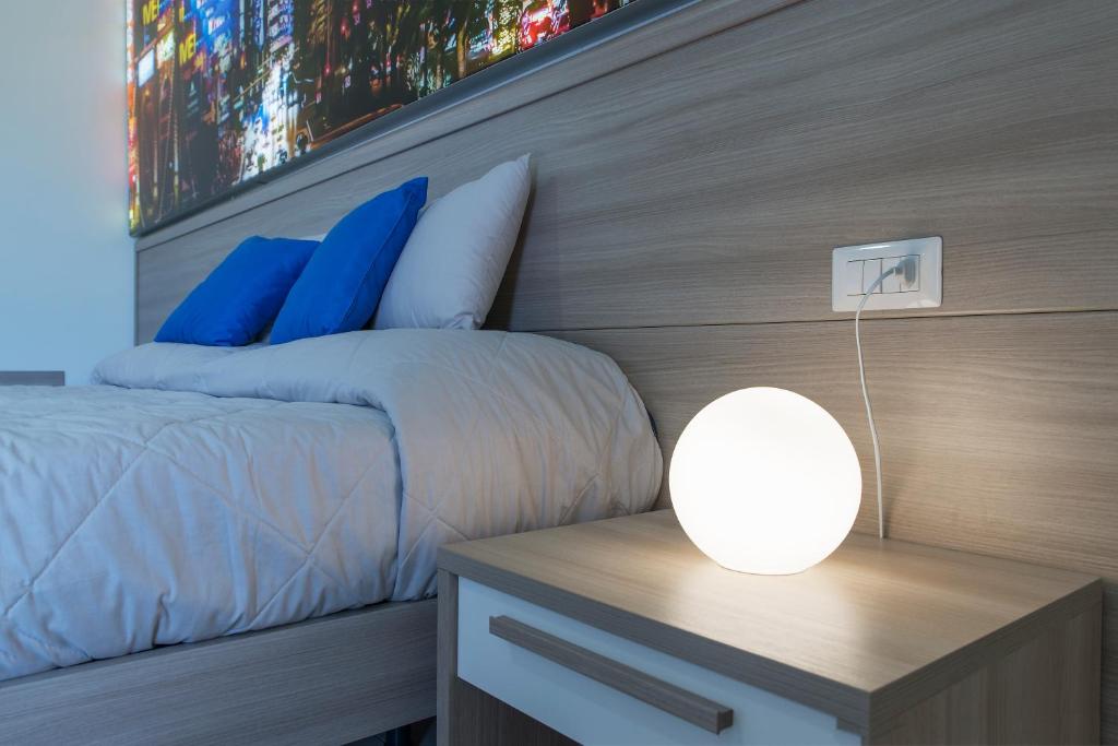 Hotel-Room
